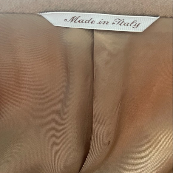 Italian made Canali Blazer in excellent condition. - Picture 3 of 7